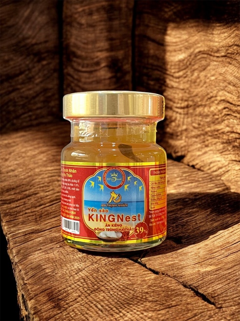 Yến chưng ăn kiêng đông trùng